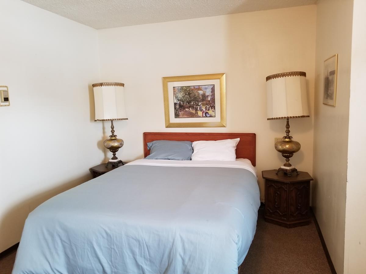 Melsask Motel Melville Kültér fotó