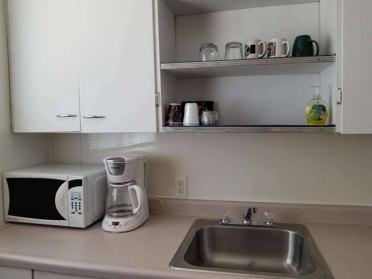 Melsask Motel Melville Kültér fotó